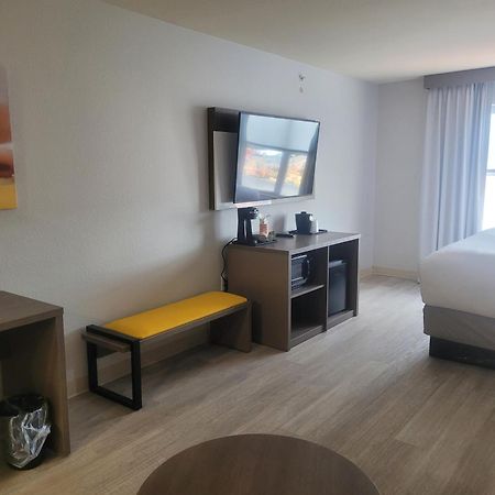 Comfort Inn & Suites ドーサン エクステリア 写真
