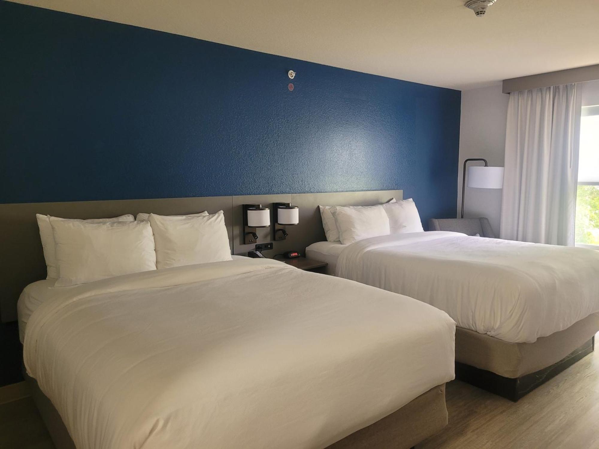 Comfort Inn & Suites ドーサン エクステリア 写真